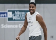 U8娱乐-字母哥新星高光表现表现惊艳，IG未来可期！的简单介绍